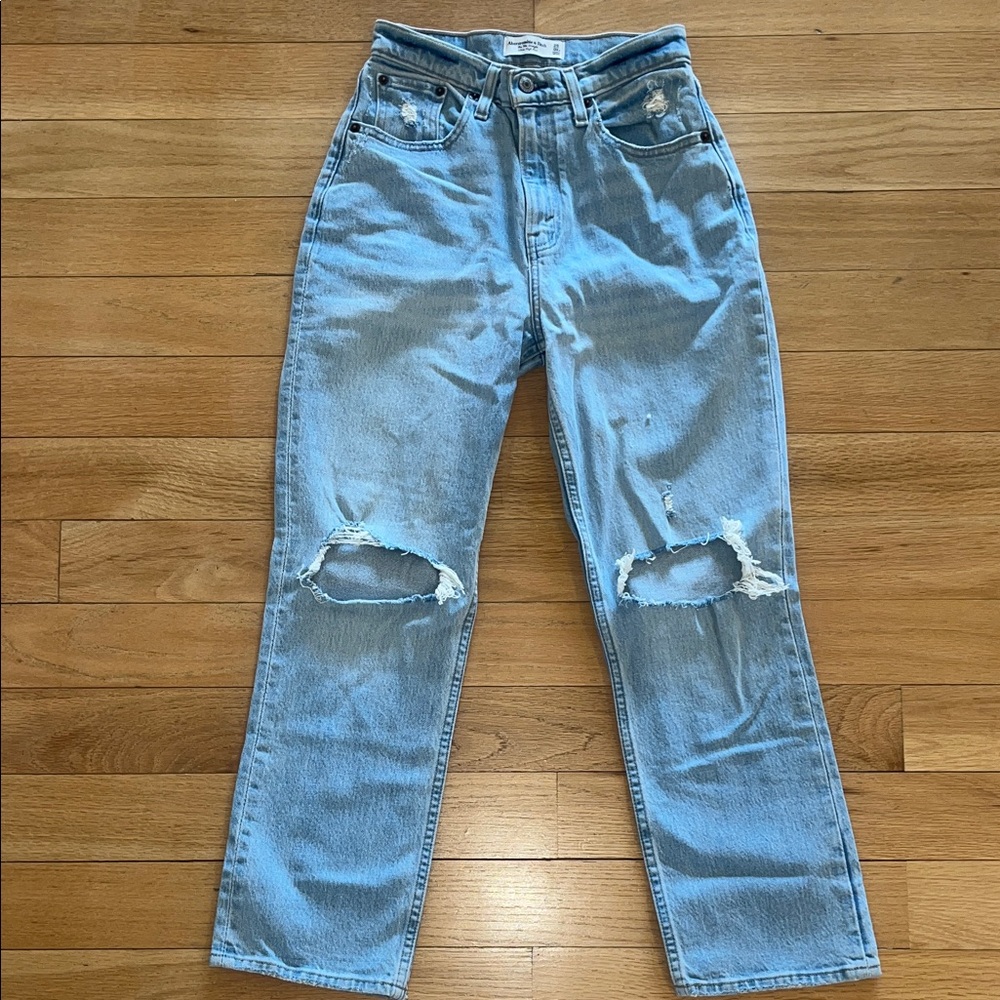 Abercrombie 90s Straight Ultra High Rise Curve Love Distressed Women's Jeans